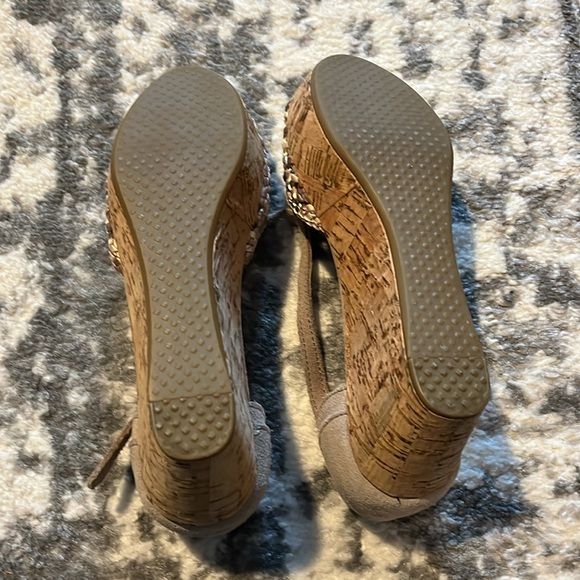 Toms Wedge Sandals size 5 - Picture 4 of 4